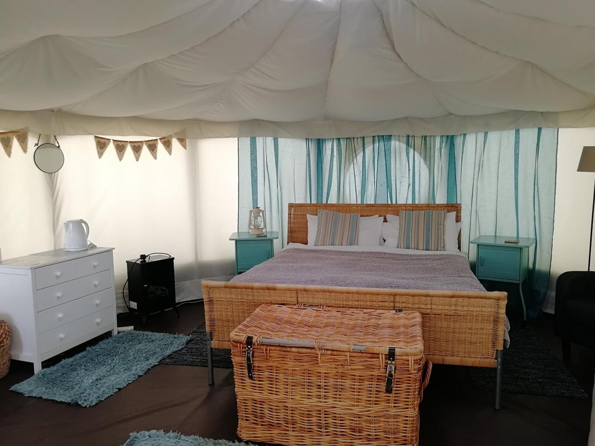 The Little Hide - Adult Only Camping Pods Wigginton  Luaran gambar