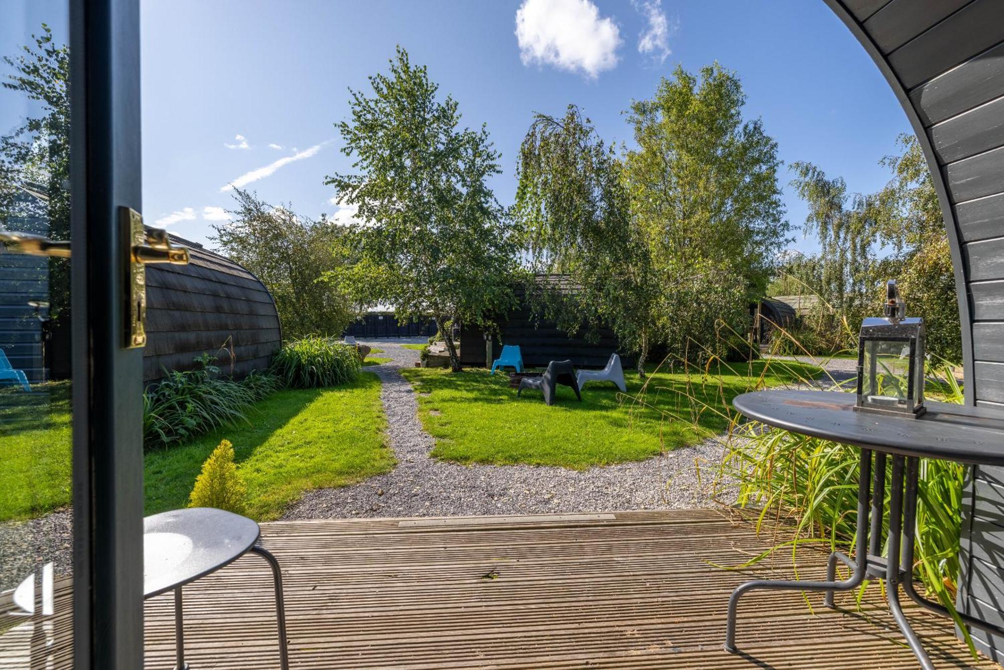 The Little Hide - Adult Only Camping Pods Wigginton  Bilik gambar